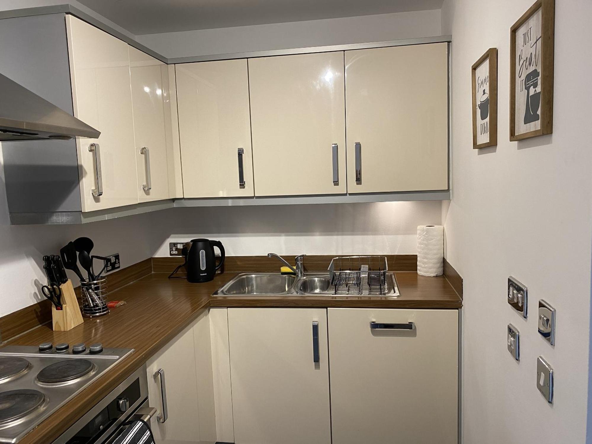 Tailor That Property - Chelsea House Milton Keynes Camera foto
